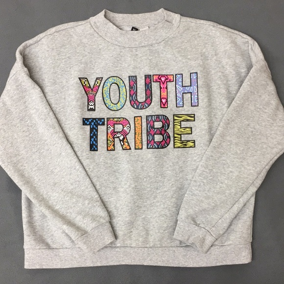 3/$35 H&M DIVIDED sweatshirt XL - Picture 7 of 7